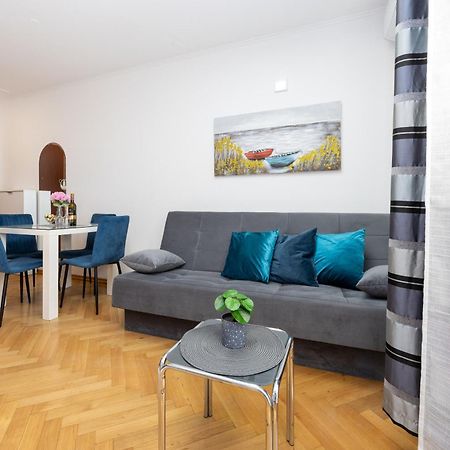 Apartment Paolo By The Beach Znjan Split Exterior foto