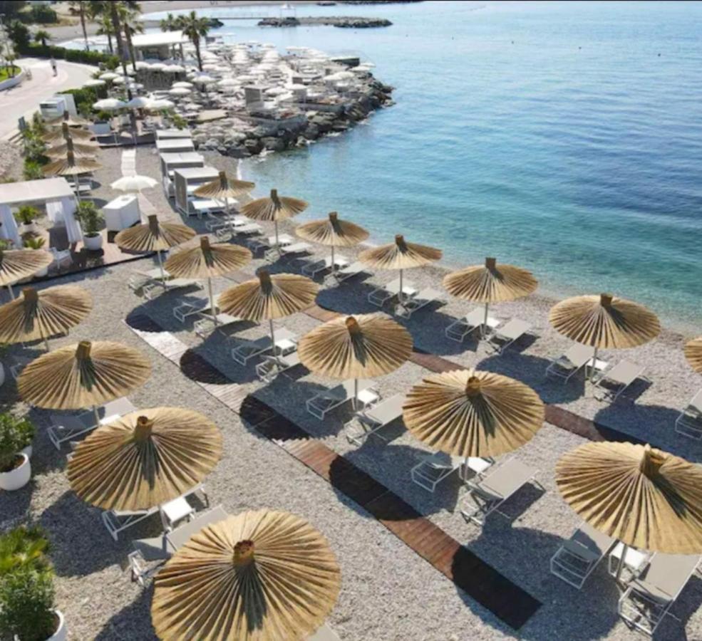 Apartment Paolo By The Beach Znjan Split Exterior foto