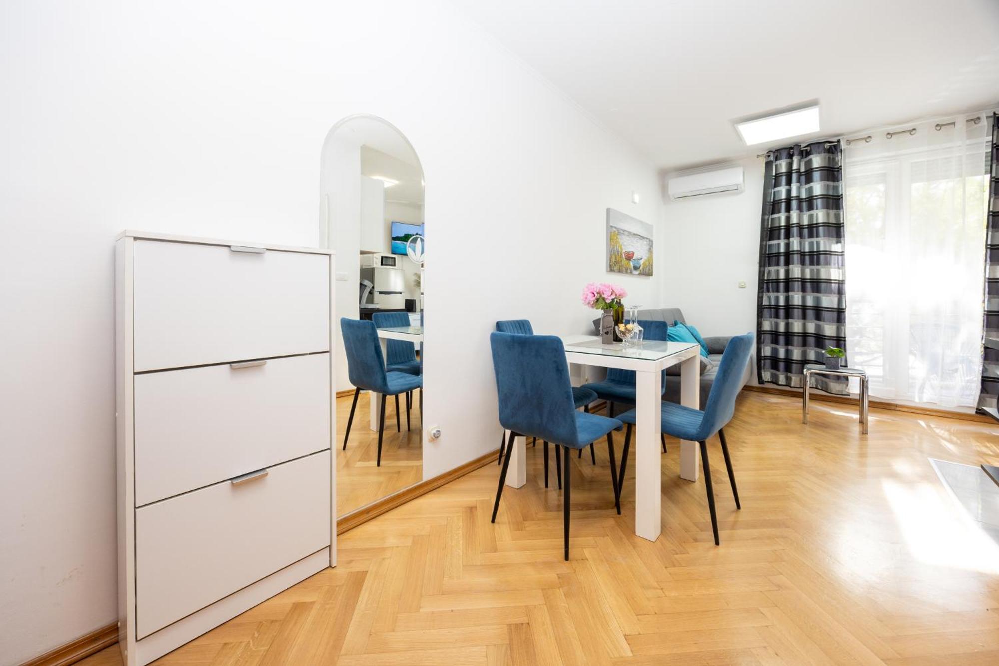 Apartment Paolo By The Beach Znjan Split Exterior foto