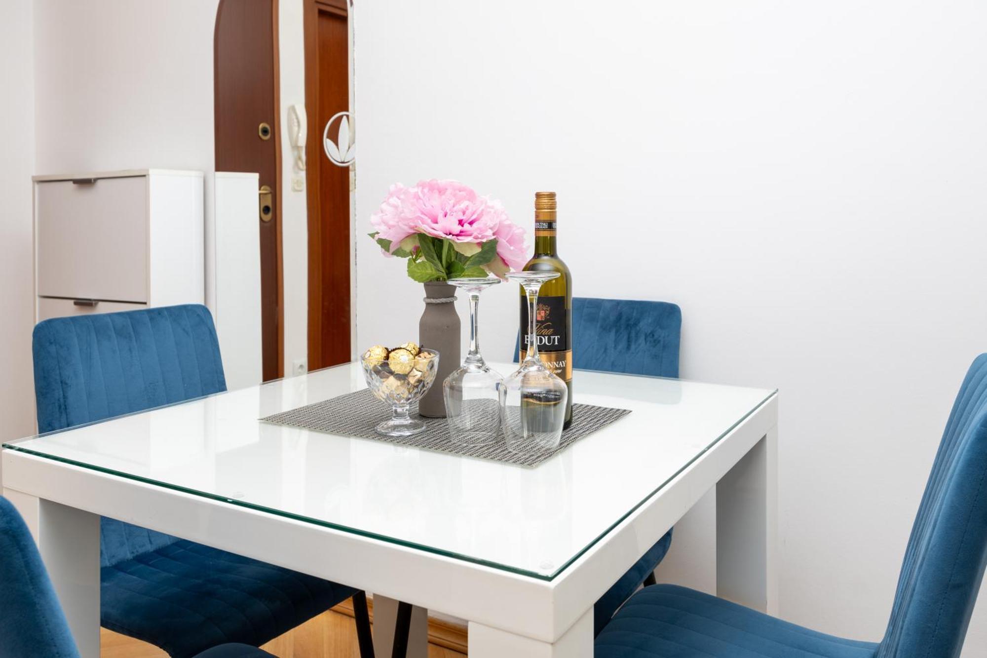 Apartment Paolo By The Beach Znjan Split Exterior foto