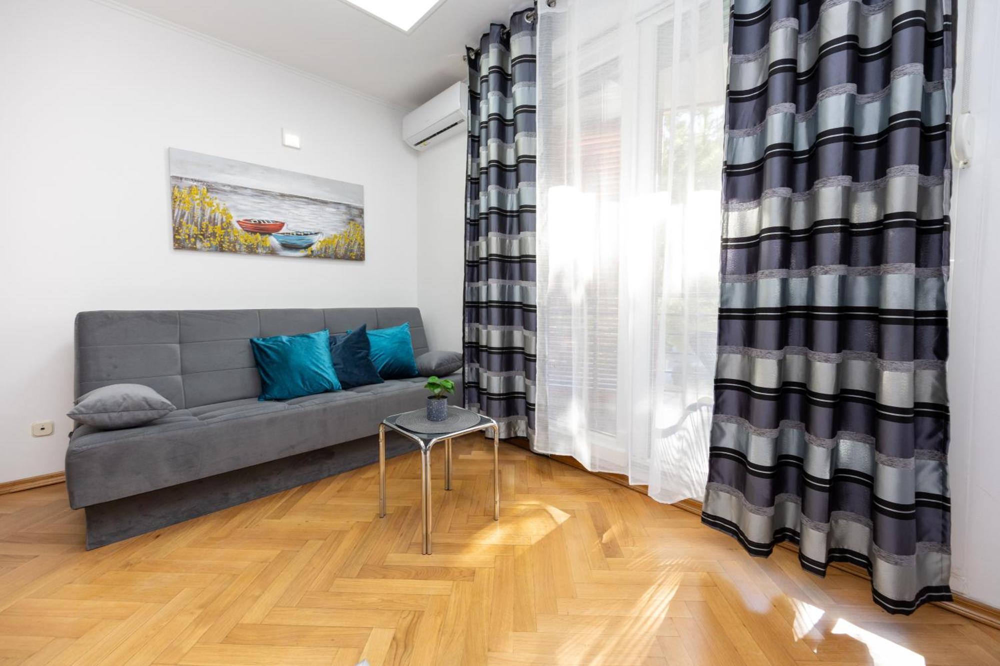 Apartment Paolo By The Beach Znjan Split Exterior foto
